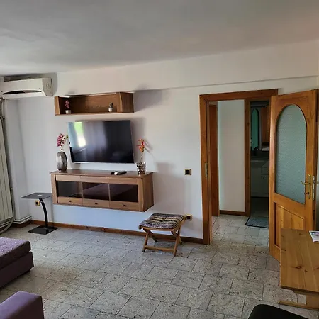 Apartament Cu 2 Dormitoare ,Ultracentral Arad Exterior photo