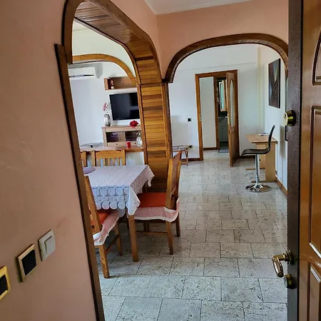 Apartament Cu 2 Dormitoare ,Ultracentral Arad Exterior photo