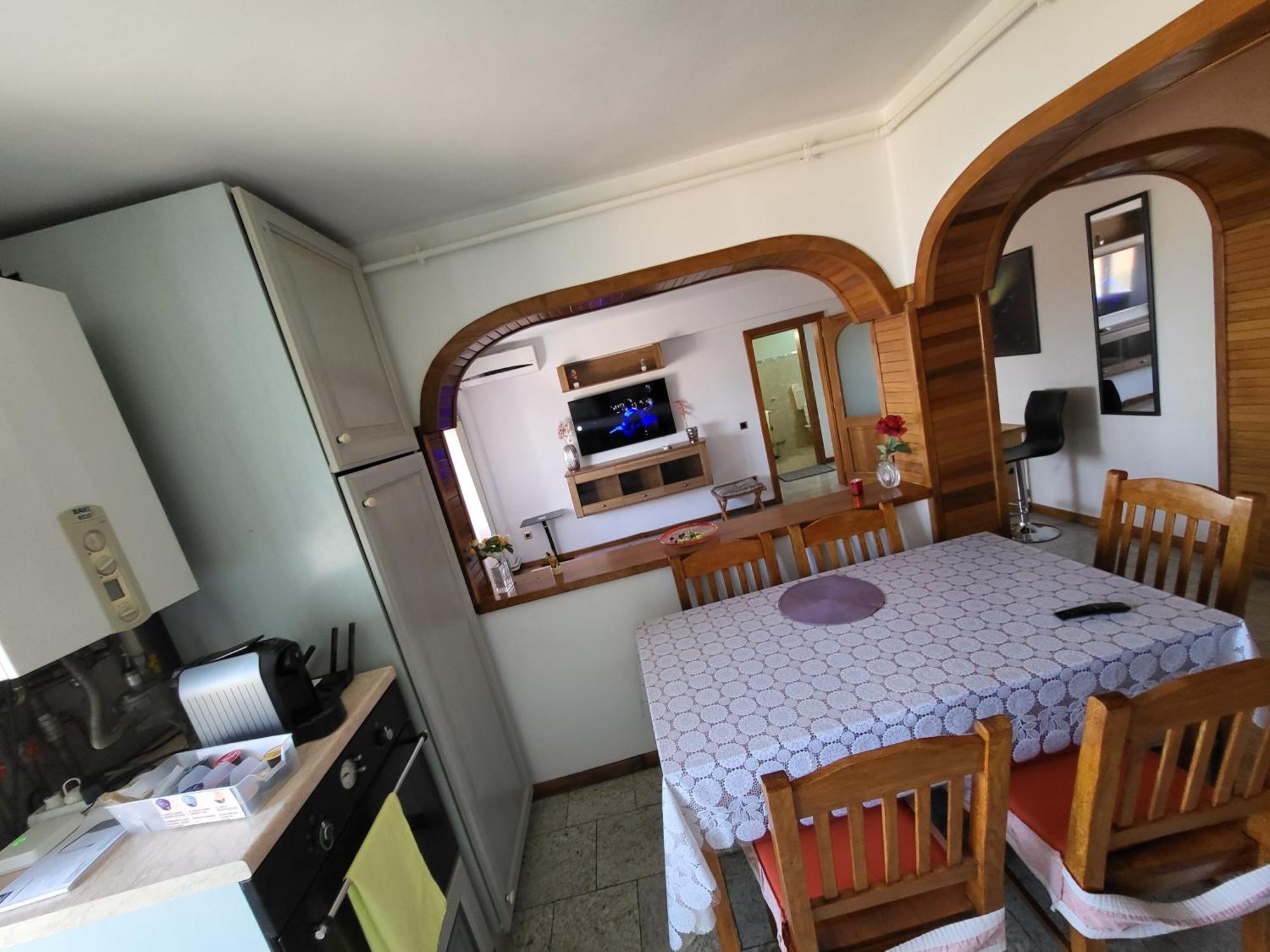 Apartment Cu 2 Dormitoare ,ultracentral *