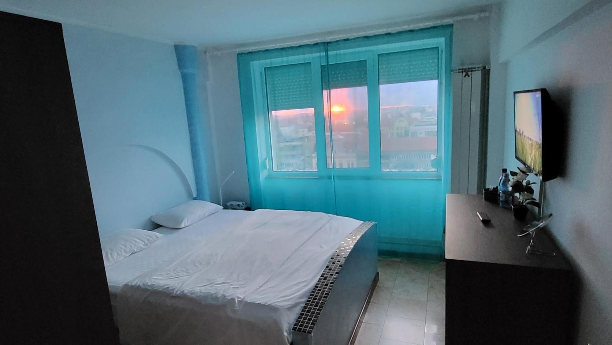 Cu 2 Dormitoare ,ultracentral * Arad